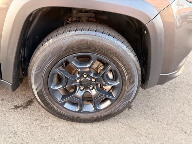 used 2022 Jeep Cherokee car, priced at $19,524