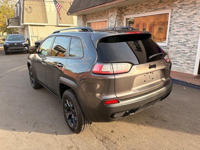 used 2022 Jeep Cherokee car, priced at $19,524