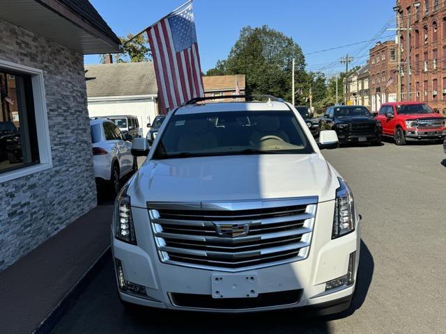 used 2020 Cadillac Escalade ESV car, priced at $38,678