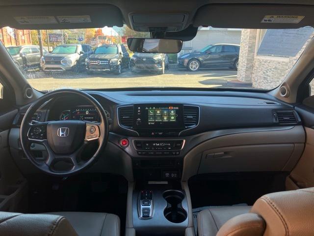 used 2022 Honda Pilot car, priced at $31,985