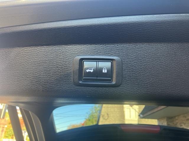 used 2022 Mitsubishi Outlander car, priced at $21,854