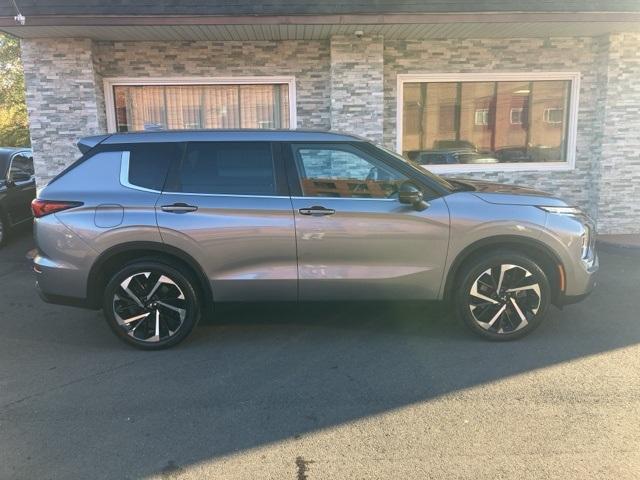 used 2022 Mitsubishi Outlander car, priced at $21,854