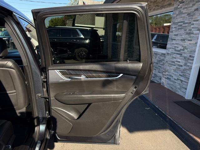 used 2021 Cadillac XT6 car, priced at $28,569