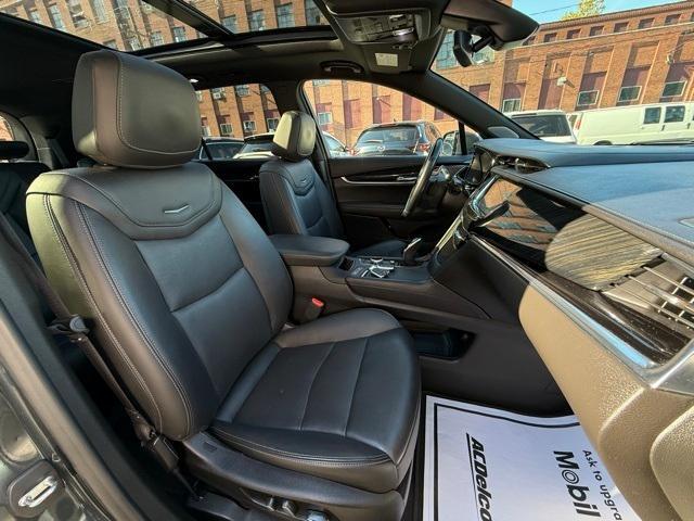 used 2021 Cadillac XT6 car, priced at $28,569