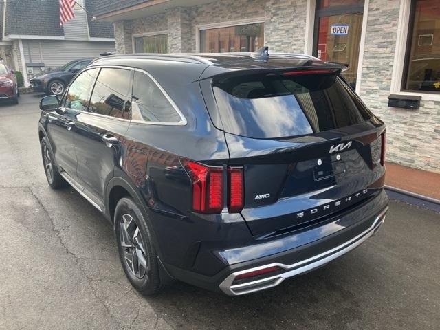 used 2022 Kia Sorento Hybrid car, priced at $26,109