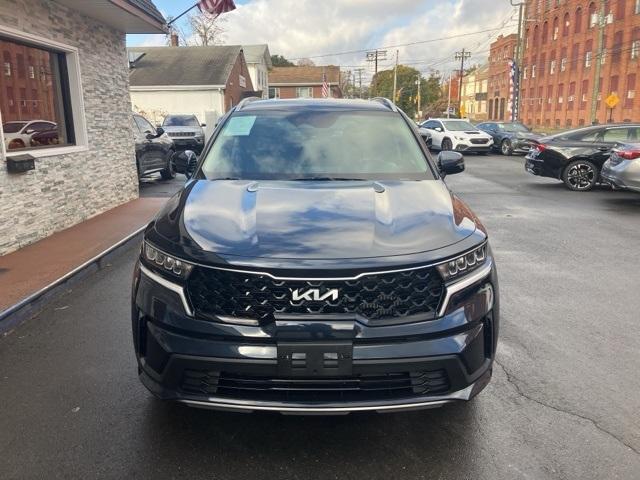 used 2022 Kia Sorento Hybrid car, priced at $26,109