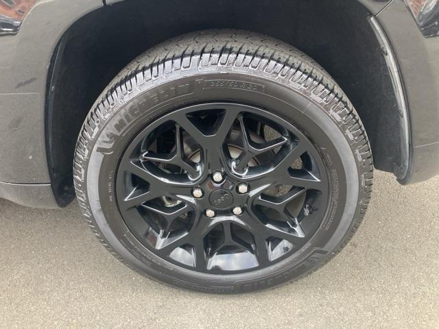 used 2021 Jeep Grand Cherokee car, priced at $28,857