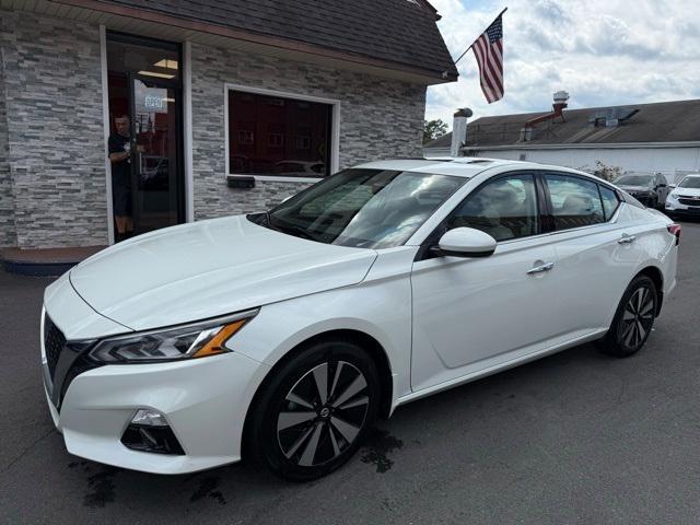used 2022 Nissan Altima car, priced at $23,600