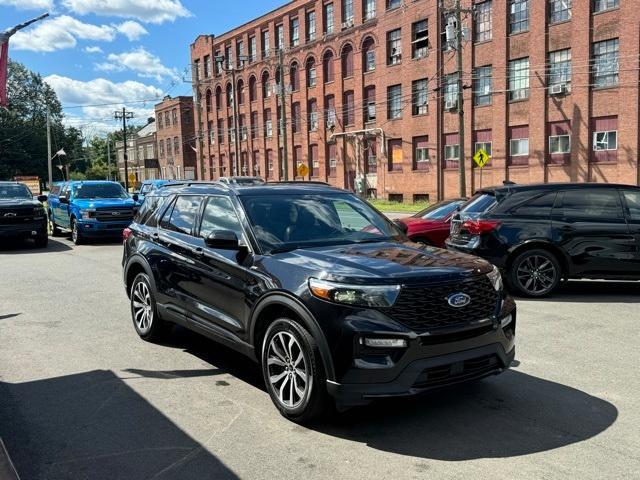 used 2022 Ford Explorer car, priced at $28,999