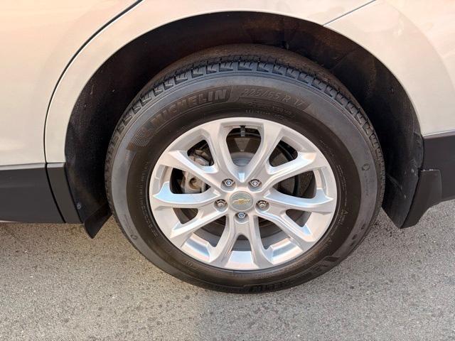 used 2021 Chevrolet Equinox car, priced at $18,844