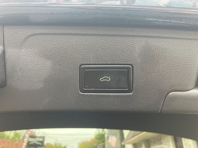 used 2020 Volkswagen Atlas Cross Sport car, priced at $22,880