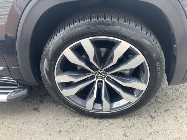 used 2020 Volkswagen Atlas Cross Sport car, priced at $22,880