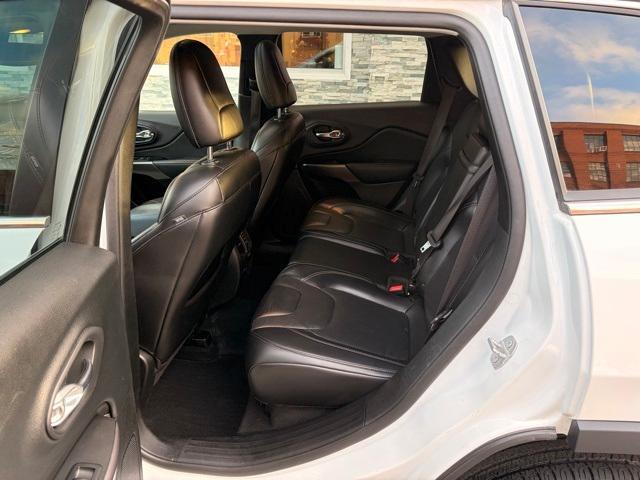 used 2019 Jeep Cherokee car, priced at $13,362