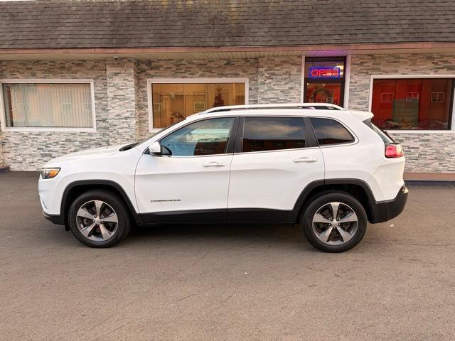 used 2019 Jeep Cherokee car, priced at $13,362