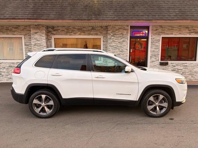 used 2019 Jeep Cherokee car, priced at $13,362