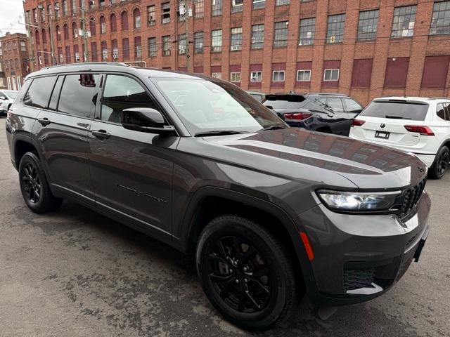 used 2024 Jeep Grand Cherokee L car, priced at $29,522