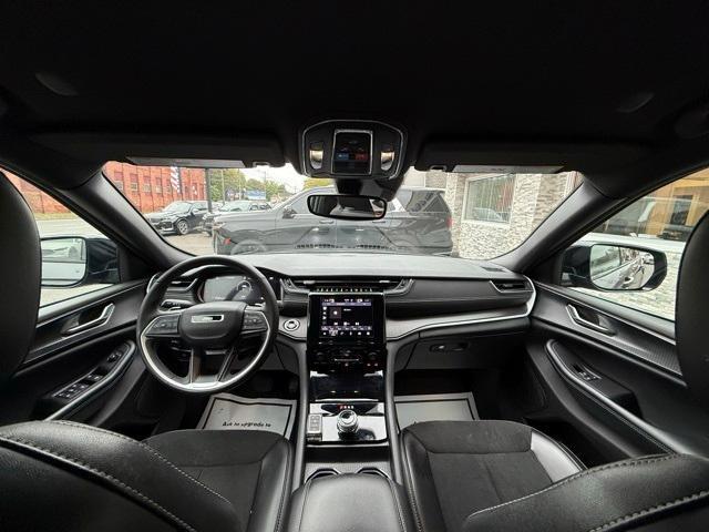 used 2024 Jeep Grand Cherokee L car, priced at $29,522