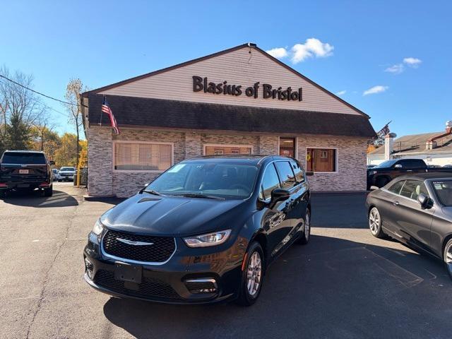 used 2024 Chrysler Pacifica car, priced at $27,949