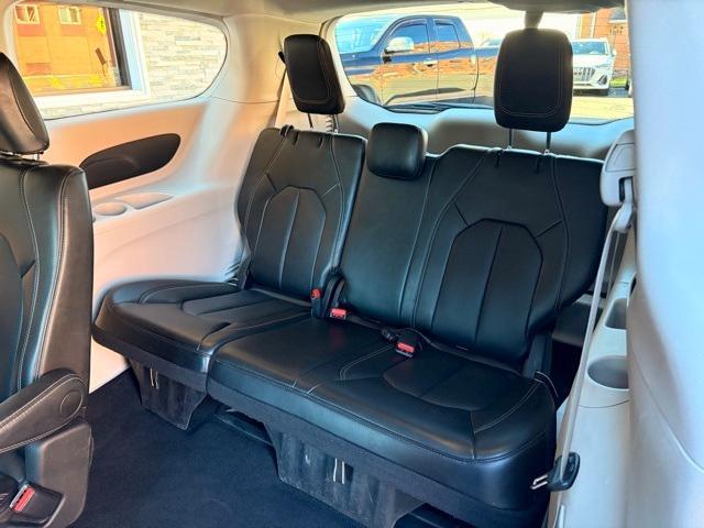 used 2024 Chrysler Pacifica car, priced at $27,699