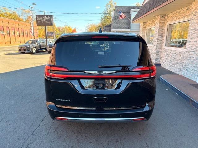used 2024 Chrysler Pacifica car, priced at $27,699