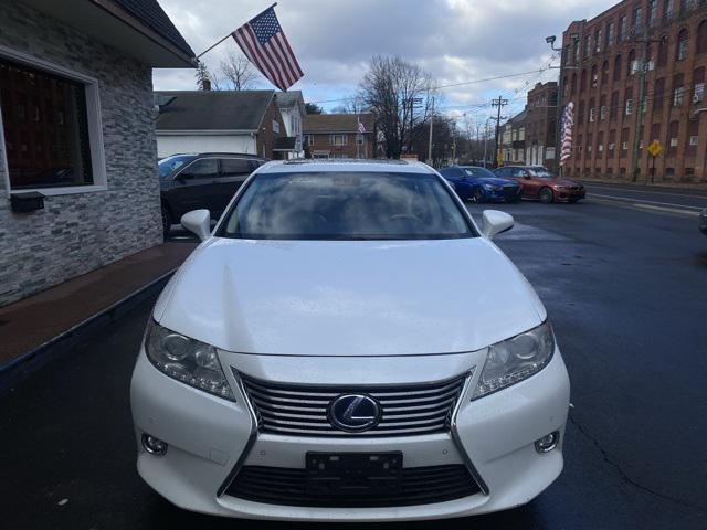 used 2014 Lexus ES 300h car, priced at $12,923