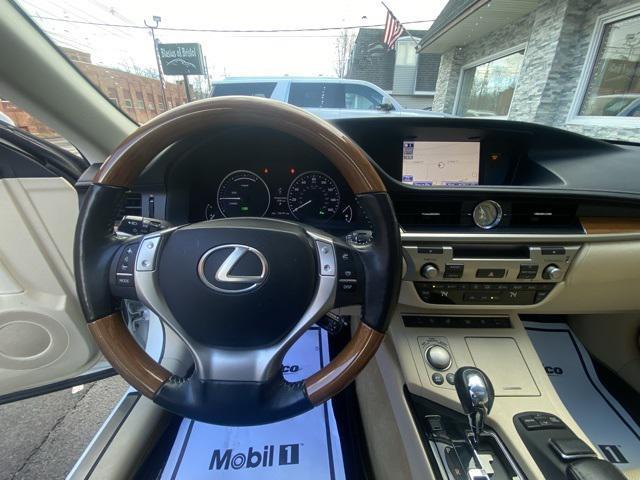 used 2014 Lexus ES 300h car, priced at $12,923