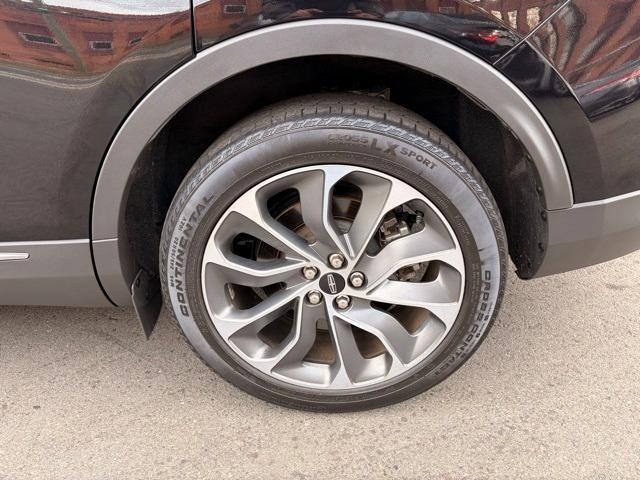 used 2021 Lincoln Nautilus car, priced at $31,279