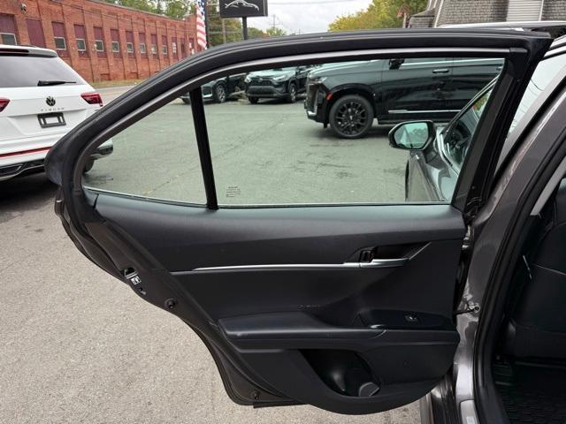 used 2019 Toyota Camry Hybrid car, priced at $25,376