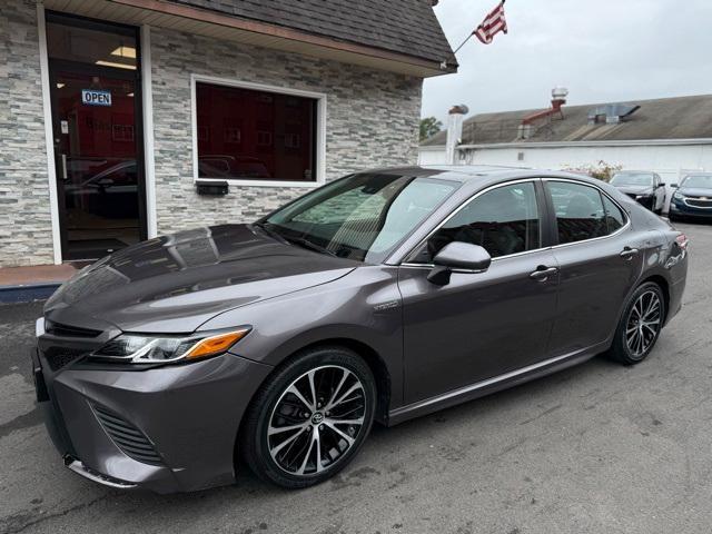 used 2019 Toyota Camry Hybrid car, priced at $25,376
