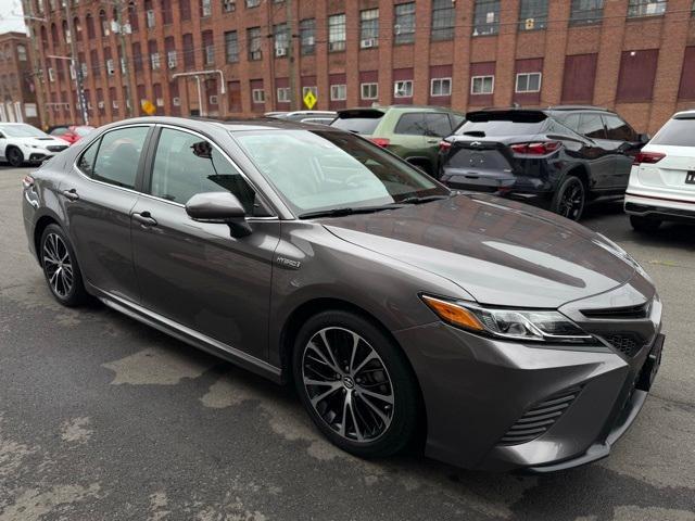 used 2019 Toyota Camry Hybrid car, priced at $25,376