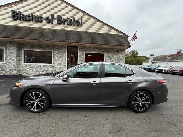 used 2019 Toyota Camry Hybrid car, priced at $25,376