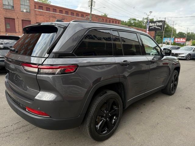 used 2022 Jeep Grand Cherokee car, priced at $30,594