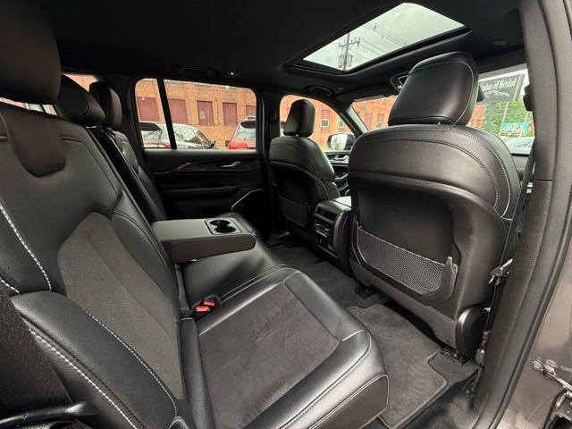 used 2022 Jeep Grand Cherokee car, priced at $30,594