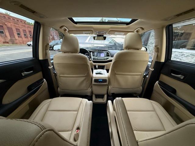 used 2019 Toyota Highlander car, priced at $22,934