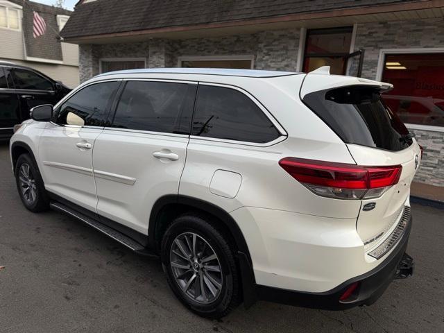 used 2019 Toyota Highlander car, priced at $22,934