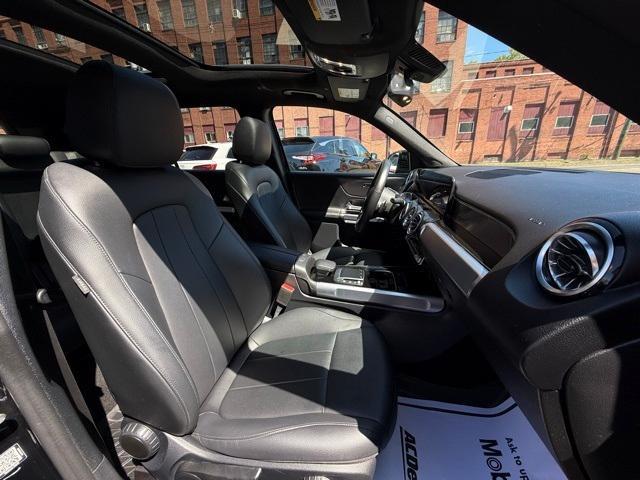 used 2022 Mercedes-Benz GLB 250 car, priced at $25,699