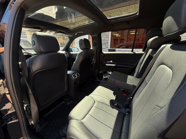 used 2022 Mercedes-Benz GLB 250 car, priced at $25,699