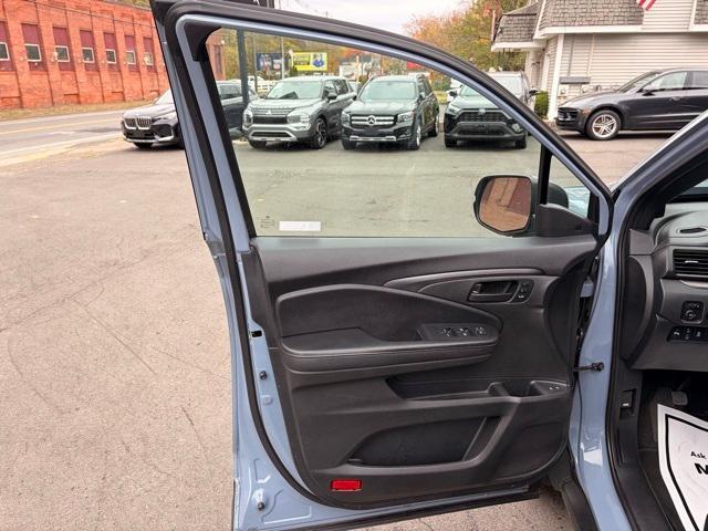 used 2022 Honda Passport car, priced at $31,215