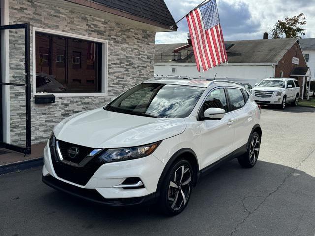 used 2022 Nissan Rogue Sport car, priced at $19,999