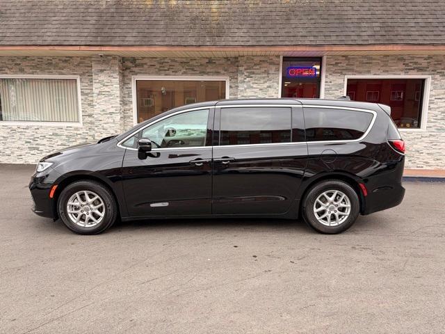 used 2024 Chrysler Pacifica car, priced at $27,905