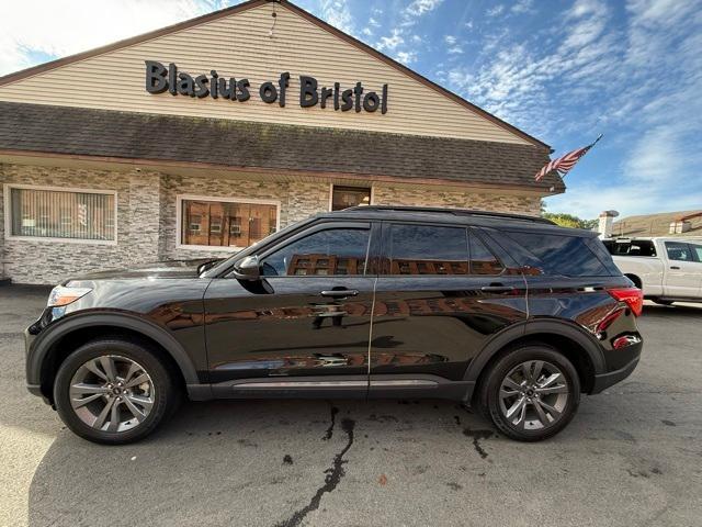 used 2022 Ford Explorer car, priced at $27,239