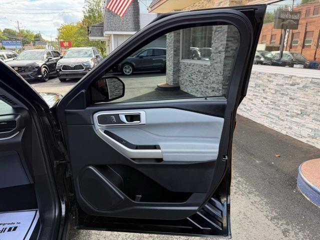 used 2022 Ford Explorer car, priced at $27,239