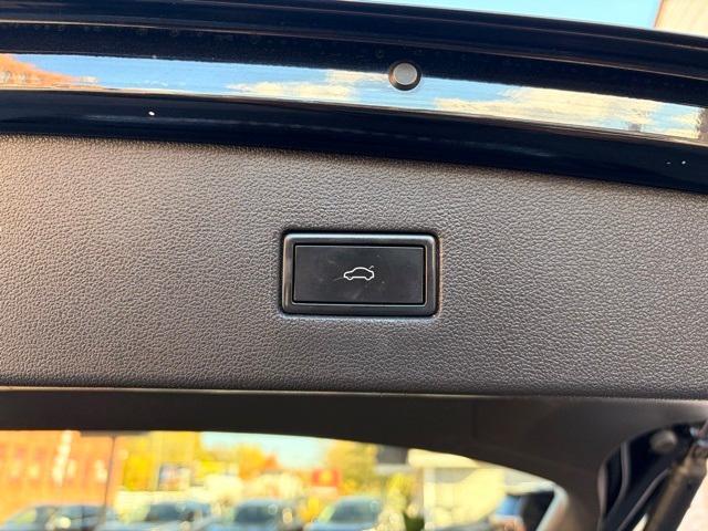 used 2021 Volkswagen Tiguan car, priced at $17,753