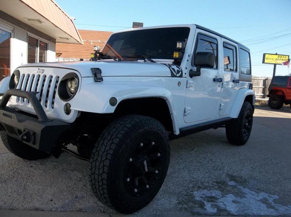 used 2015 Jeep Wrangler Unlimited car, priced at $20,950