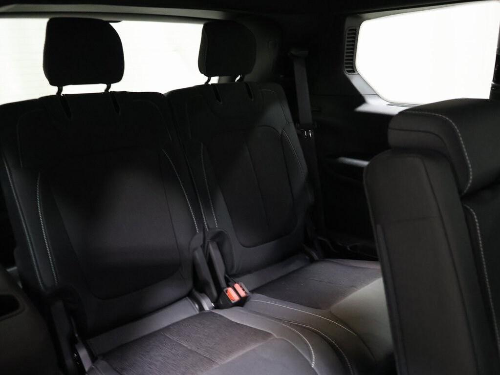 new 2025 Jeep Grand Cherokee L car, priced at $37,804