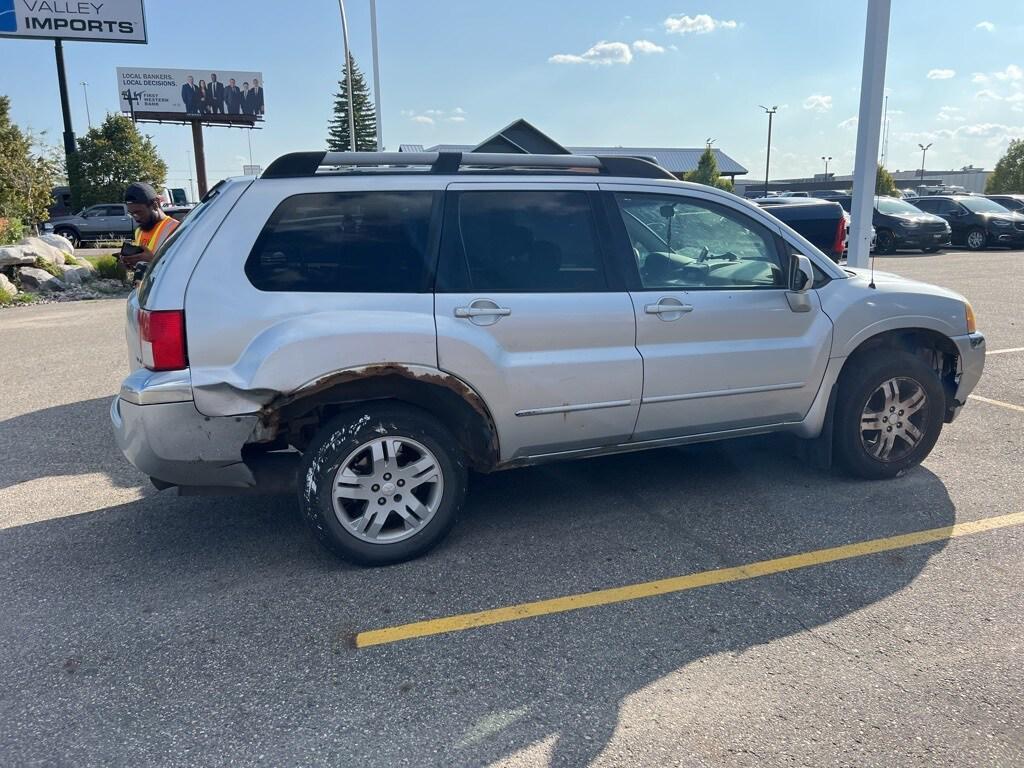 used 2004 Mitsubishi Endeavor car, priced at $2,000