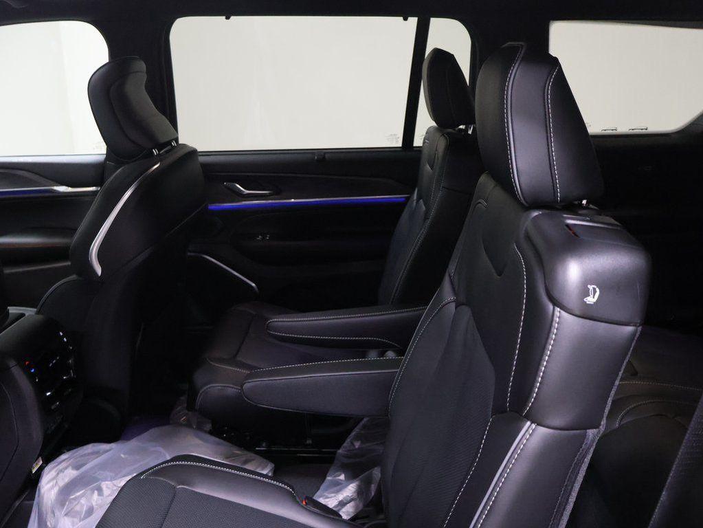 new 2025 Jeep Grand Cherokee L car, priced at $63,390