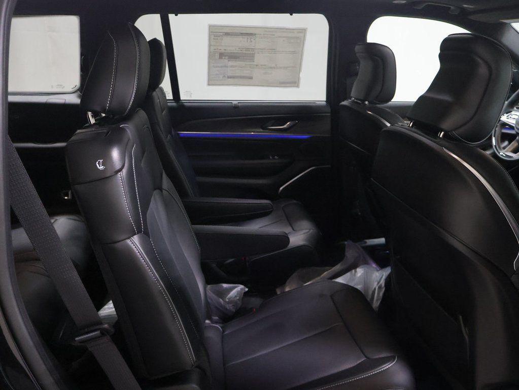 new 2025 Jeep Grand Cherokee L car, priced at $63,390