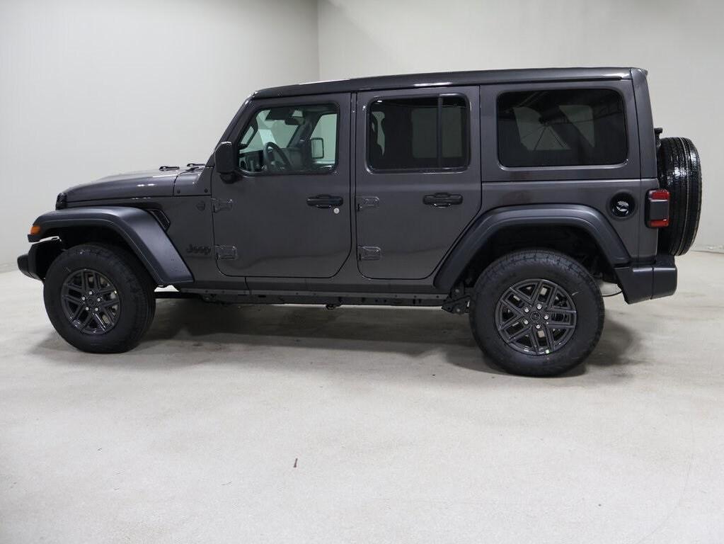 new 2025 Jeep Wrangler car, priced at $52,630