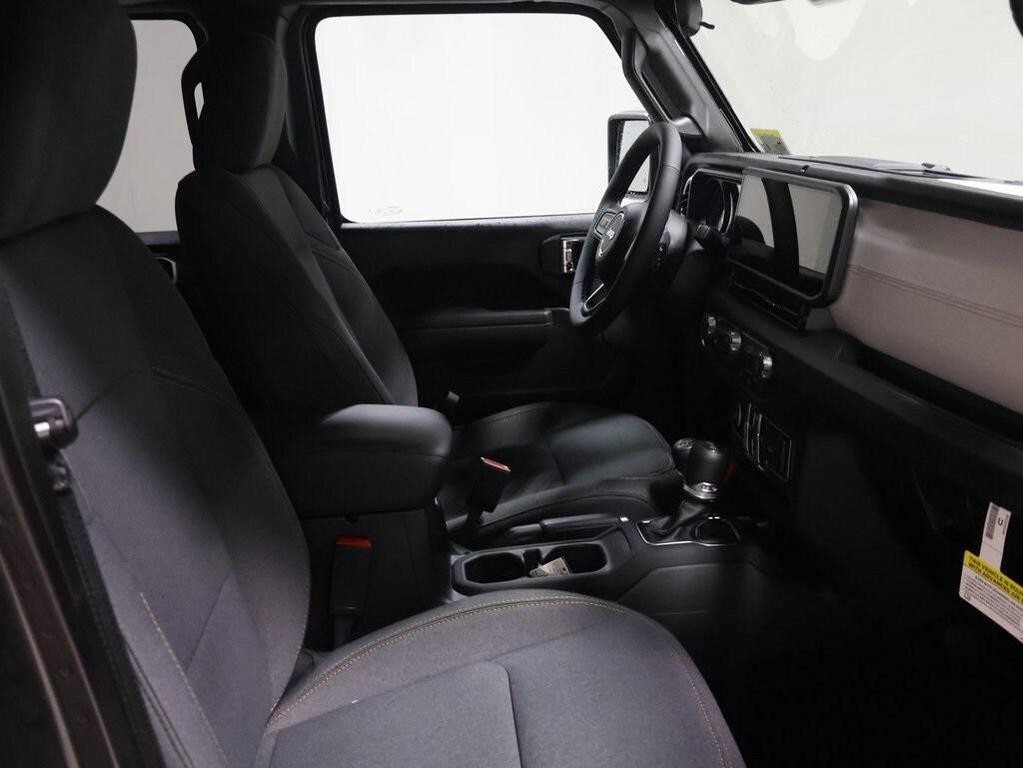 new 2025 Jeep Wrangler car, priced at $52,630
